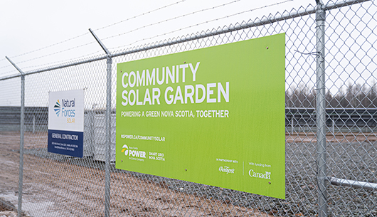 sign-reads-community-solar-garden